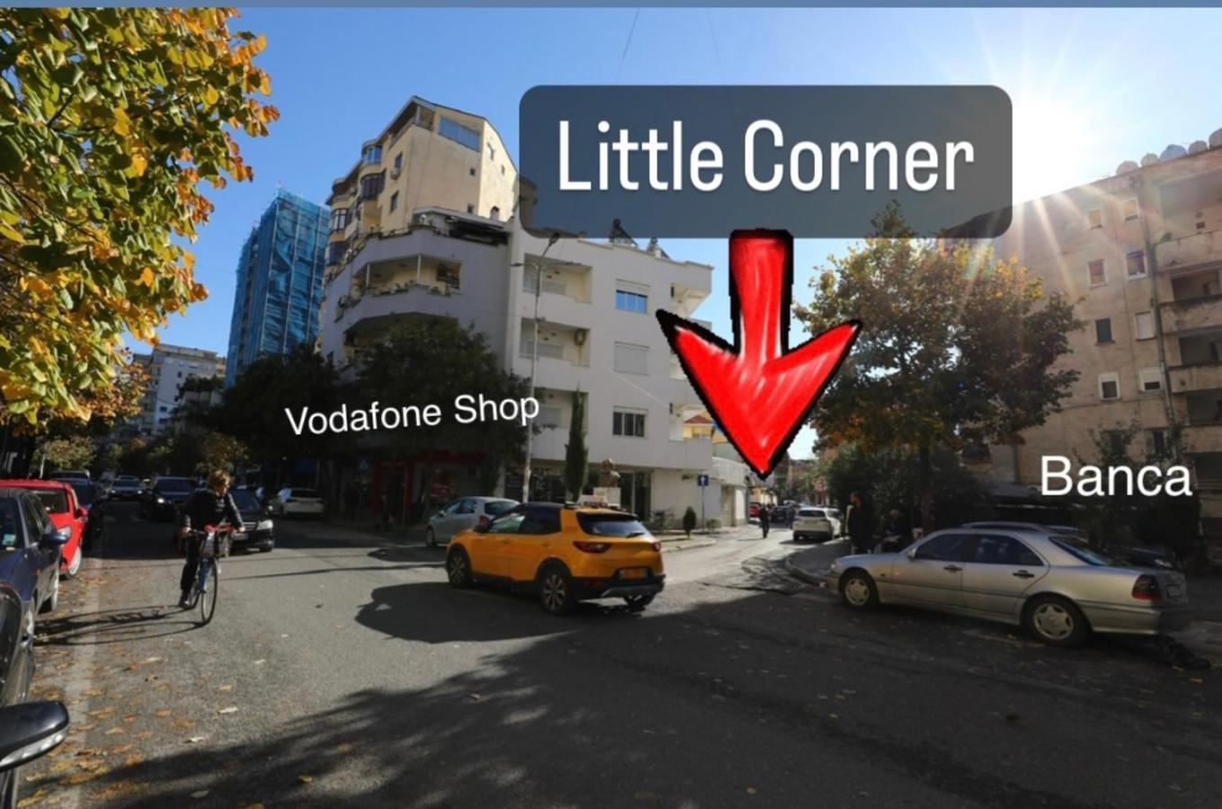Little Corner Hostel Тирана Екстер'єр фото
